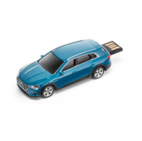 Audi USB paměťový disk Audi e-tron, modrý odstín Antigua, 32 GB