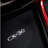 Mazda LED logo pro snadný nástup