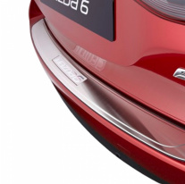 Mazda nášlapná lišta zadního nárazníku