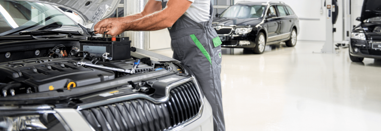 Tipy, jak udržovat autobaterii, aby vám dlouho vydržela